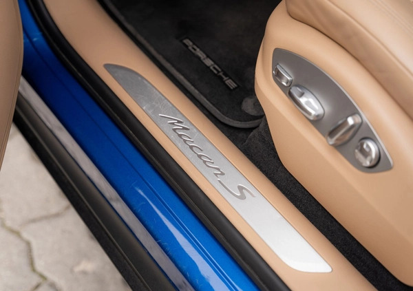 Porsche Macan cena 209000 przebieg: 73000, rok produkcji 2017 z Suwałki małe 704